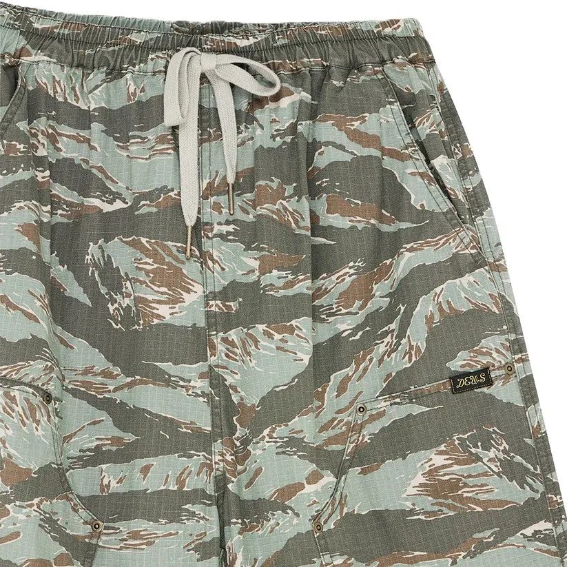 Deus Unforseen Short sold by Kong product image thumbnail 2