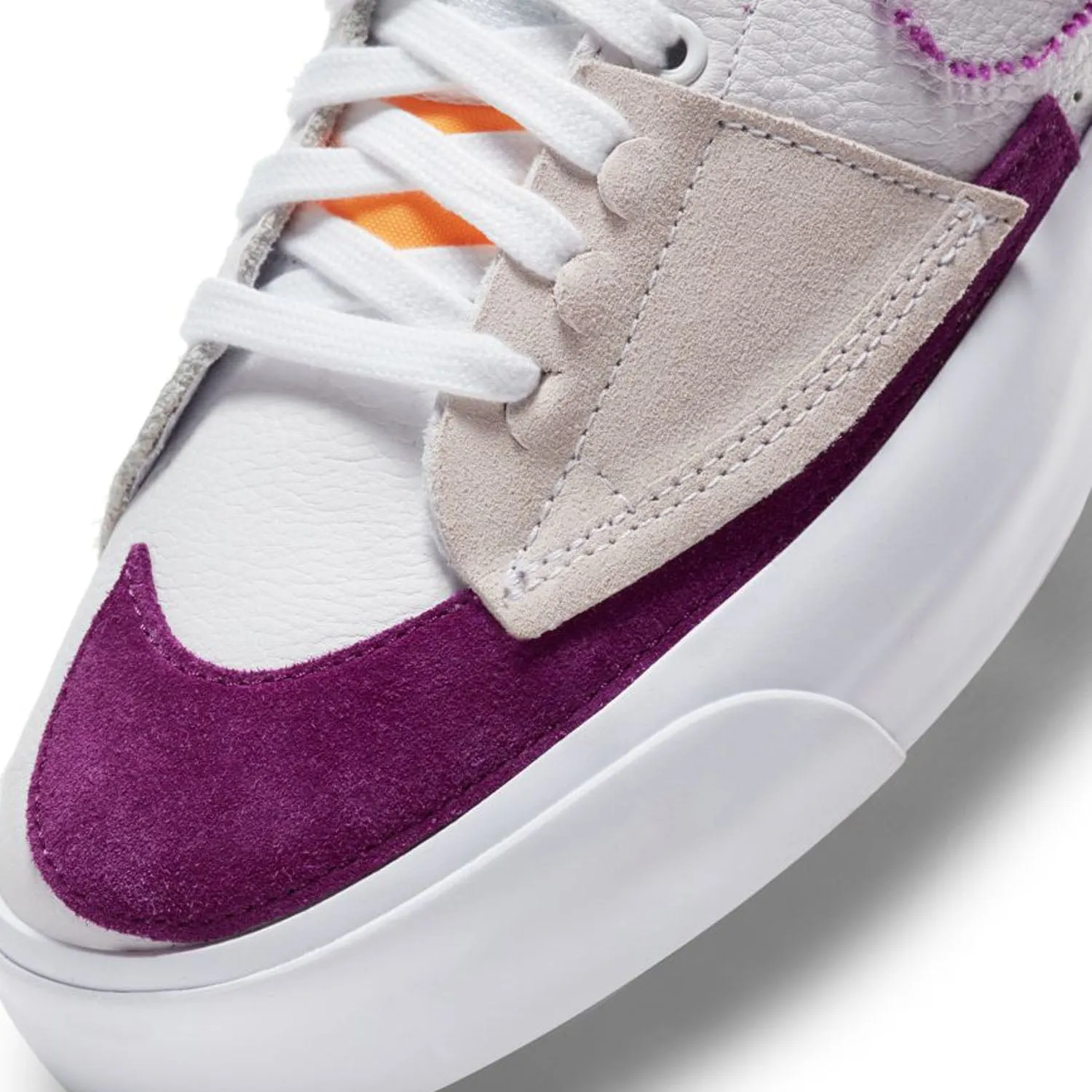 Nike SB Zoom Blazer Mid Edge White-Viotech/White sold by Kong product image thumbnail 5