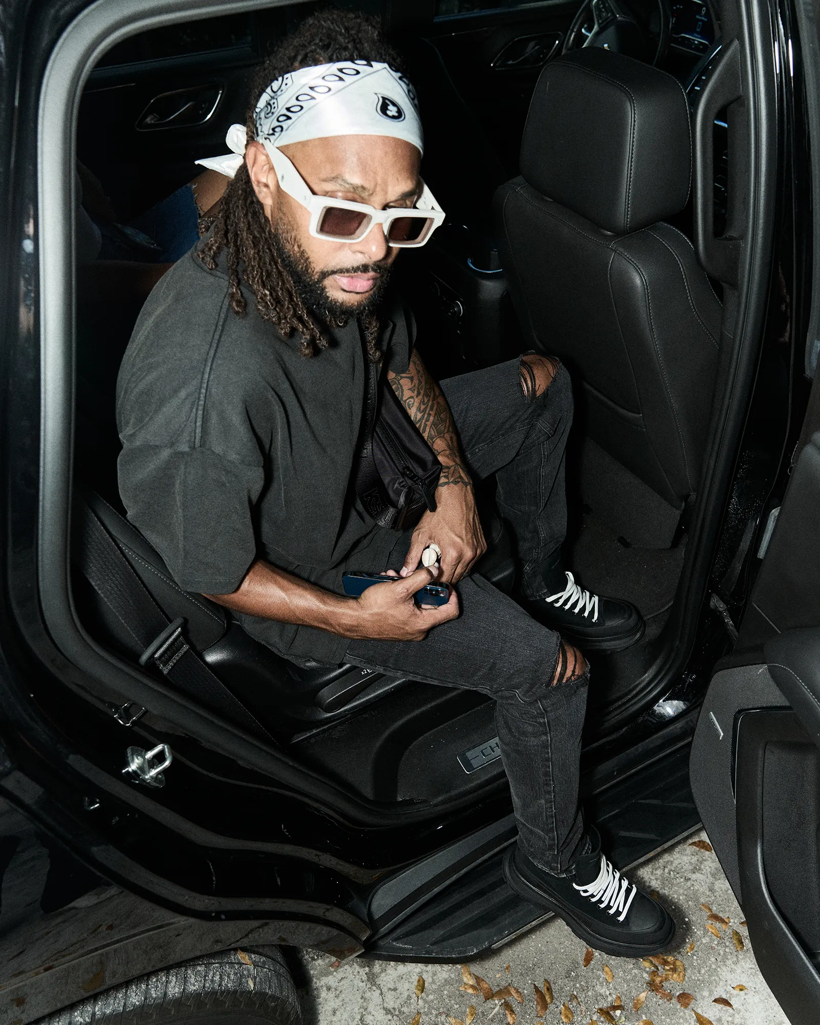 CHITCH ALL HANDS sold by Ksubi product image thumbnail 2