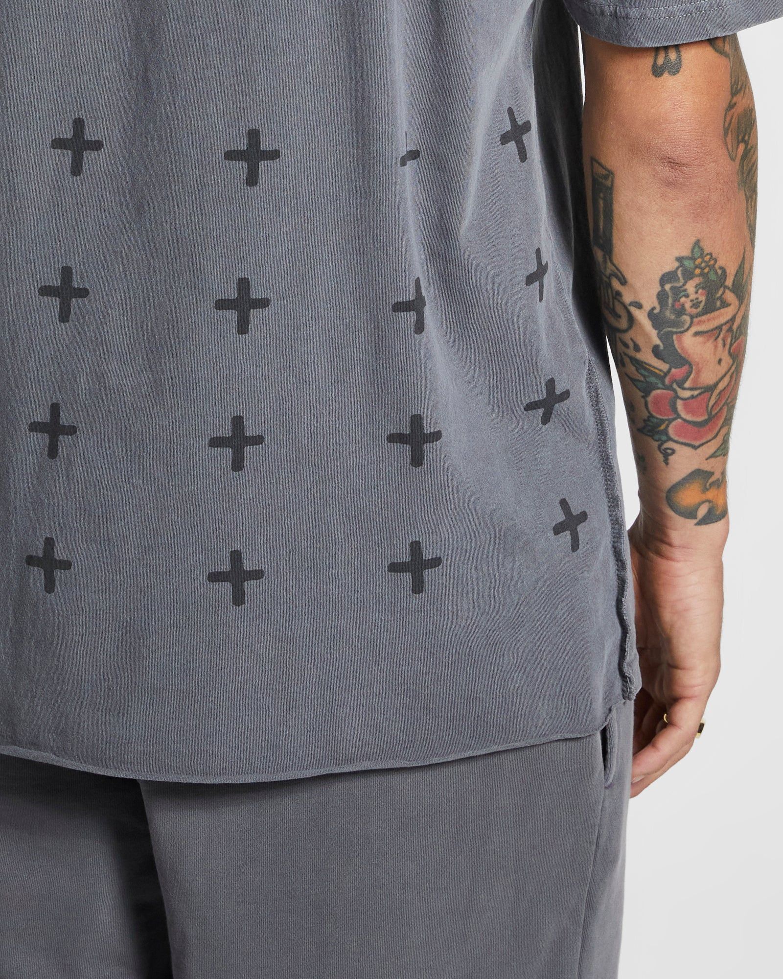 4 X 4 BIGGIE SS TEE CHARCOAL sold by Ksubi product image thumbnail 4