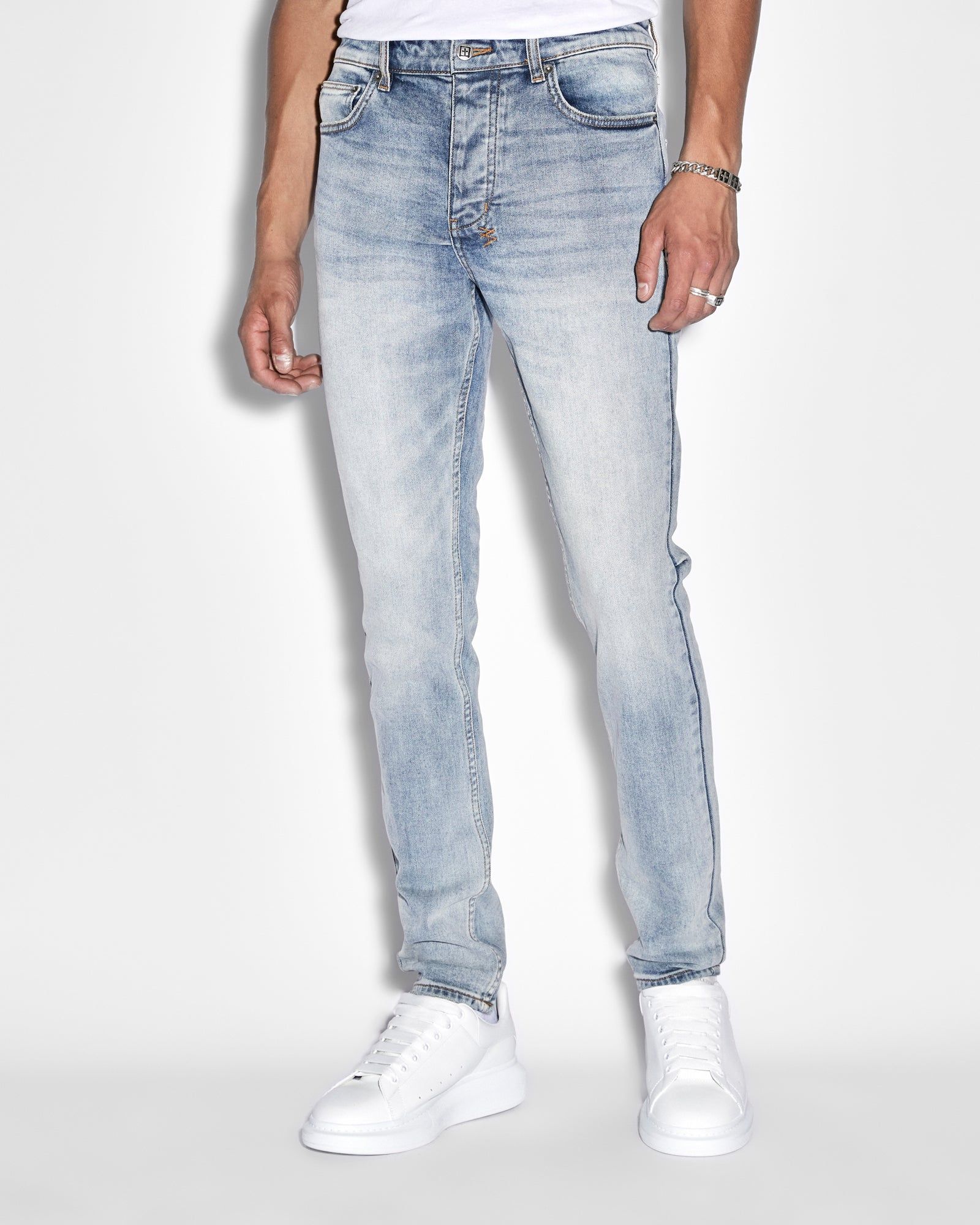 CHITCH SKYHIGH sold by Ksubi