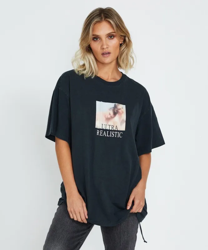 ULTRA REALISTIC SS TEE BACK TO BLACK sold by Ksubi