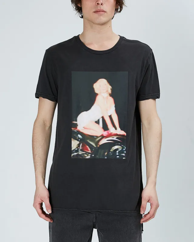HOMMAGE SS TEE BLACK sold by Ksubi