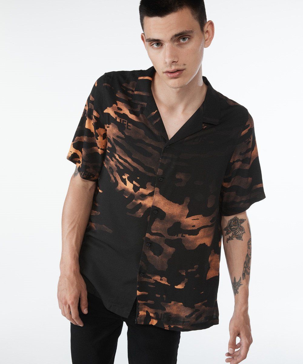 LIFE RESORT SS SHIRT sold by Ksubi product image thumbnail 6