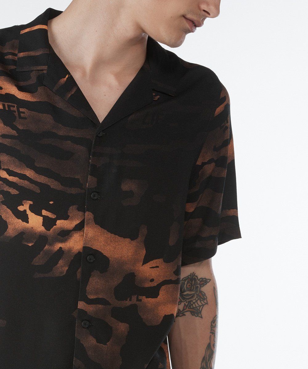 LIFE RESORT SS SHIRT sold by Ksubi product image thumbnail 3