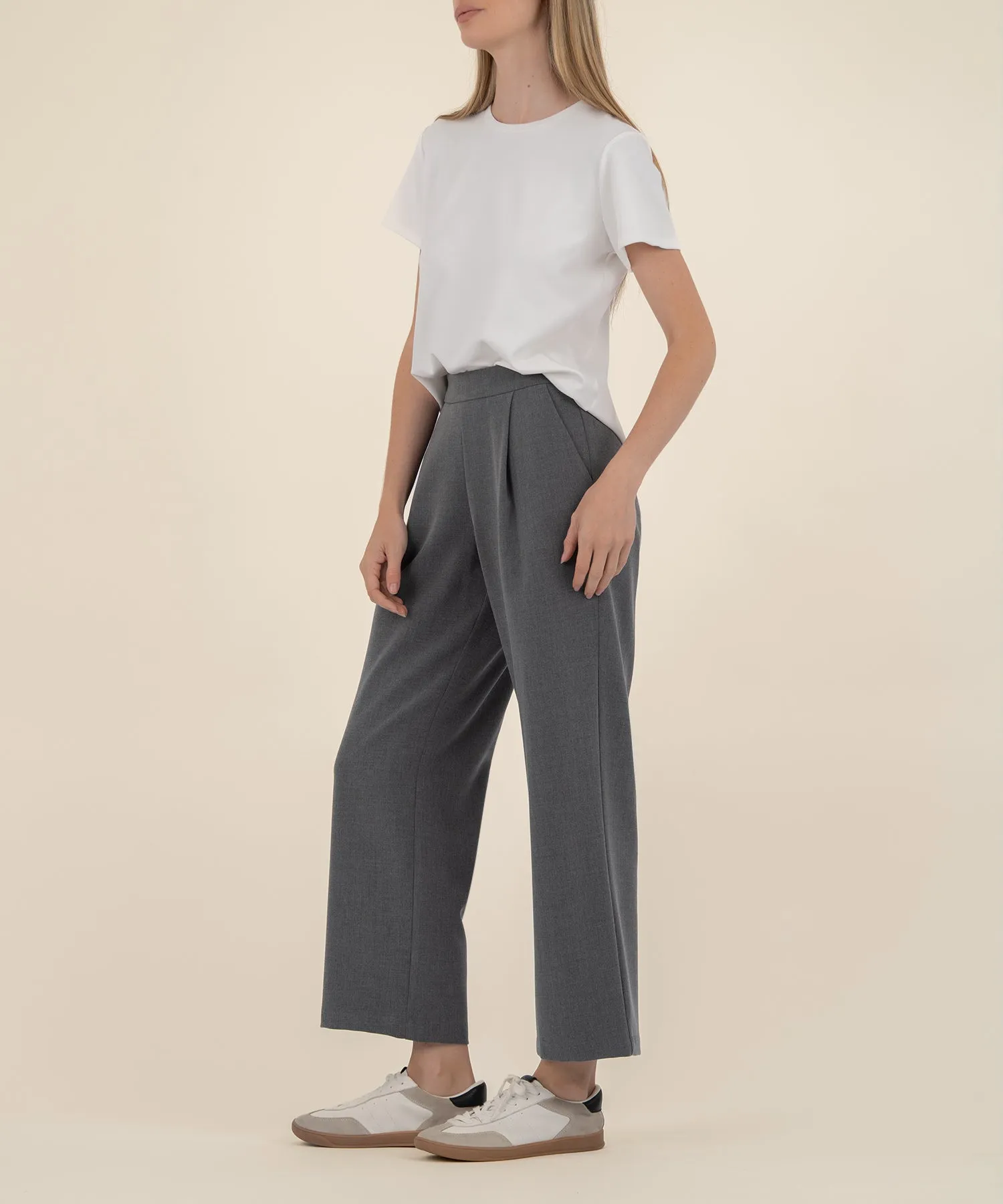 Charlotte High Rise Wide Leg- FINAL SALE sold by Kut from the Kloth product image thumbnail 2