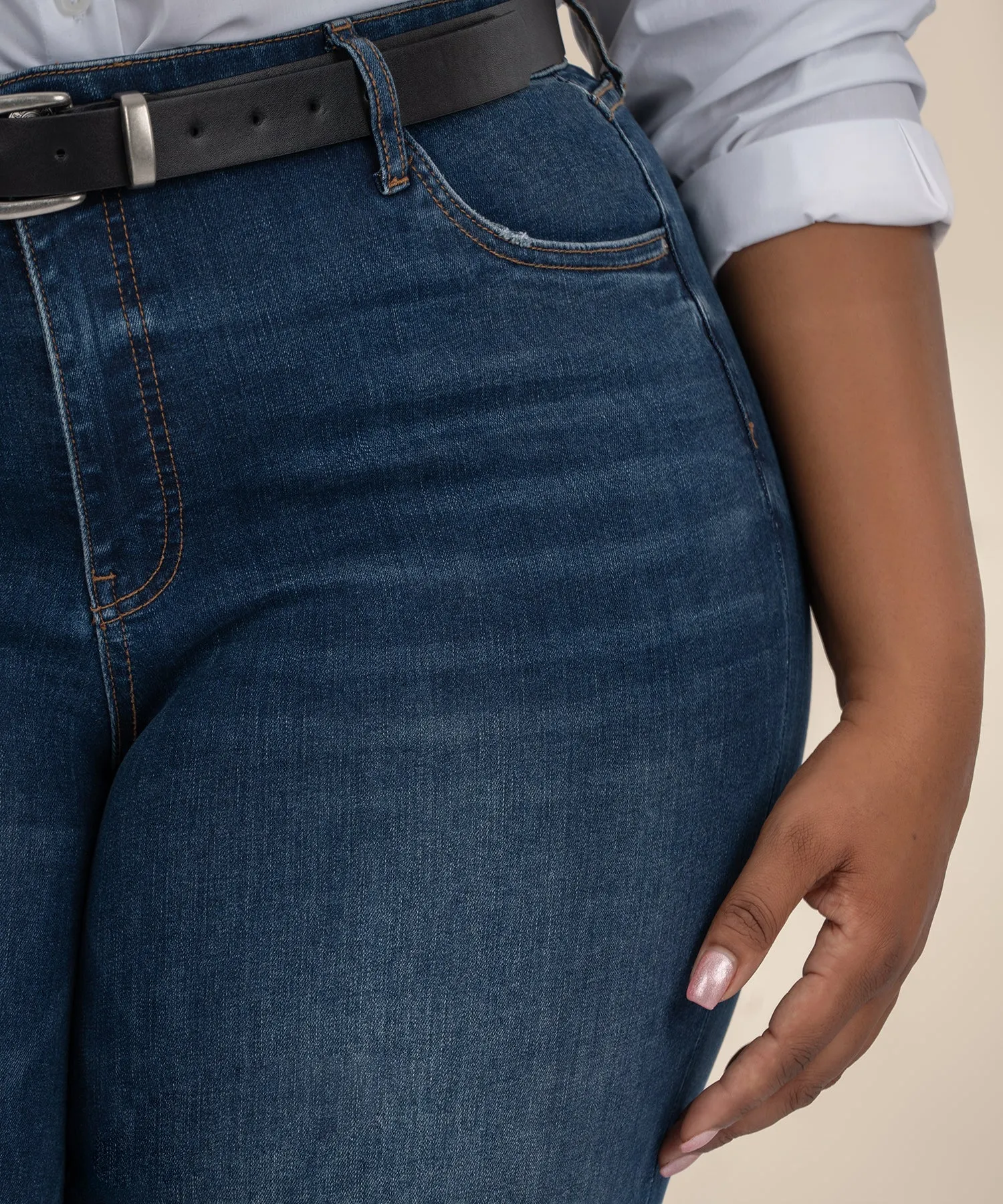 Charlotte High Rise Wide Leg, Plus in Resolved Wash sold by Kut from the Kloth product image thumbnail 4