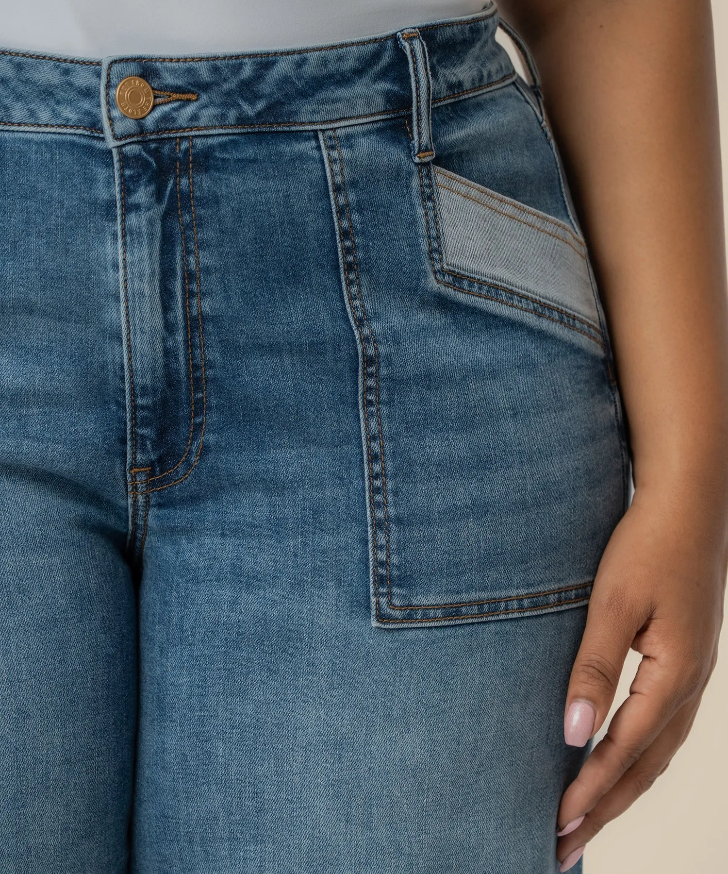 Meg High Rise Wide Leg, Plus in Success Wash sold by Kut from the Kloth product image thumbnail 4