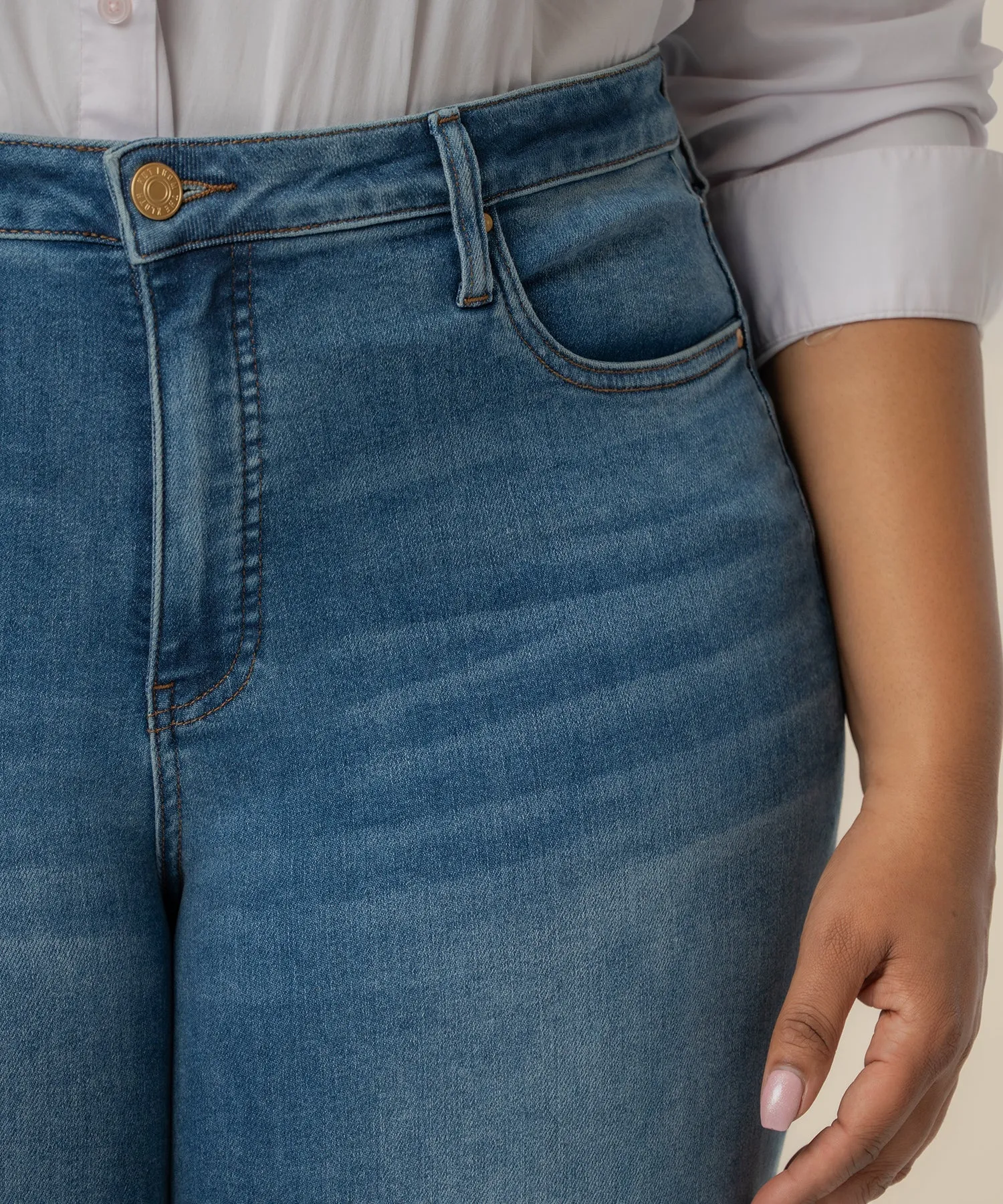 Rachael High Rise Mom, Plus sold by Kut from the Kloth product image thumbnail 4