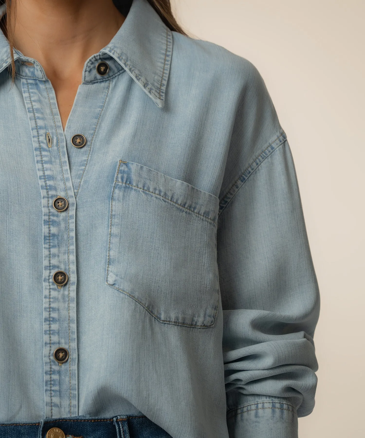 Alyssa Denim Shirt in Zappy Wash sold by Kut from the Kloth product image thumbnail 4