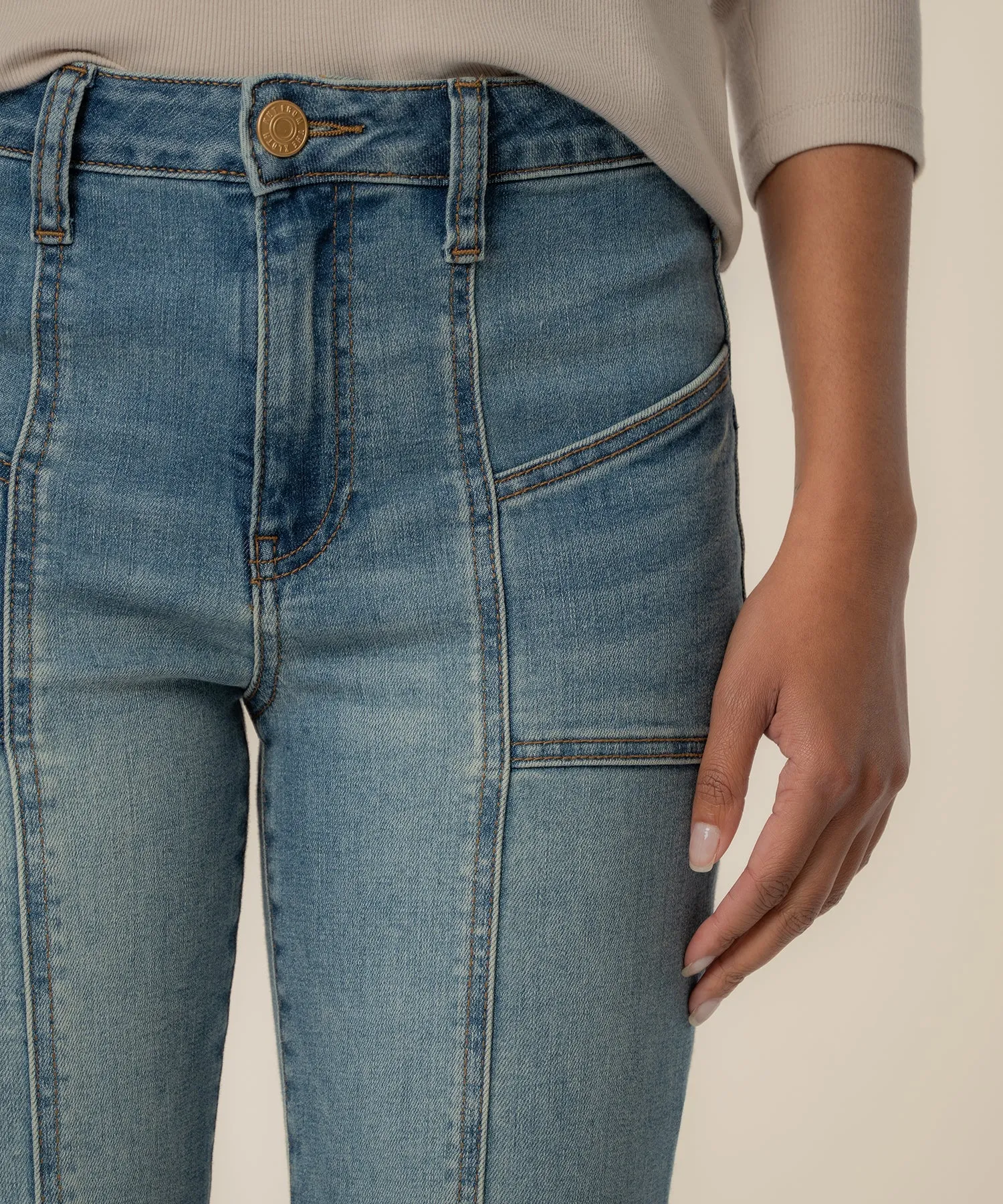 Kelsey High Rise Ankle Flare Long sold by Kut from the Kloth product image thumbnail 4