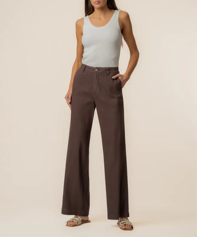 Meg Linen High Rise Wide Straight Leg, Petite in Chocolate made by Kut from the Kloth