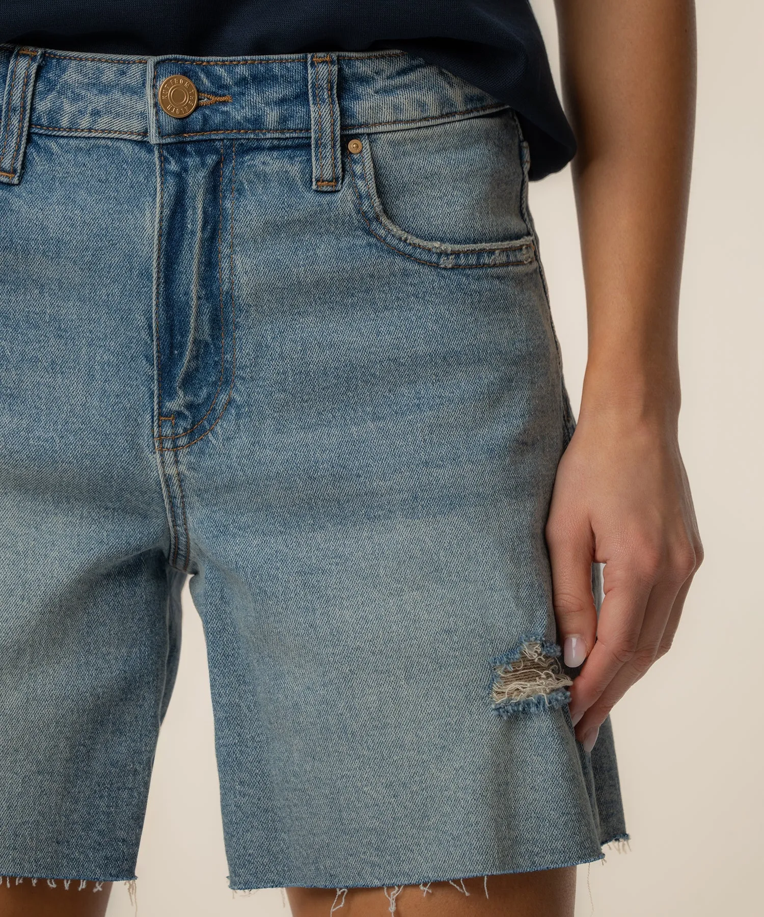 Hailey High Rise Short in Bliss Base sold by Kut from the Kloth product image thumbnail 4