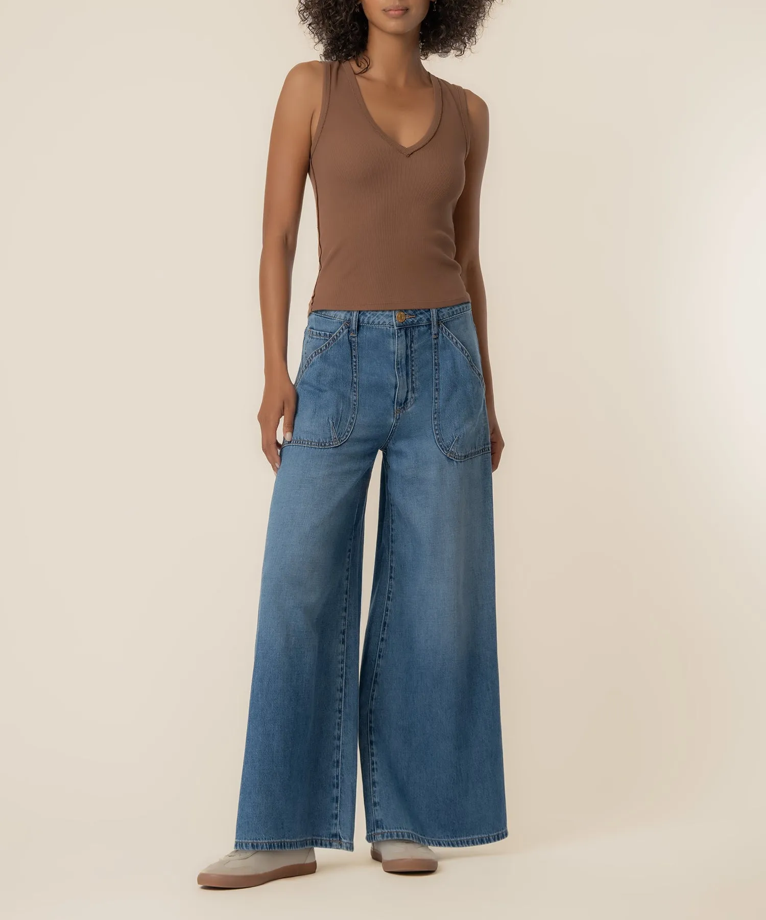 Blake High Rise Super Wide Leg, Exclusive in Simulated Wash sold by Kut from the Kloth
