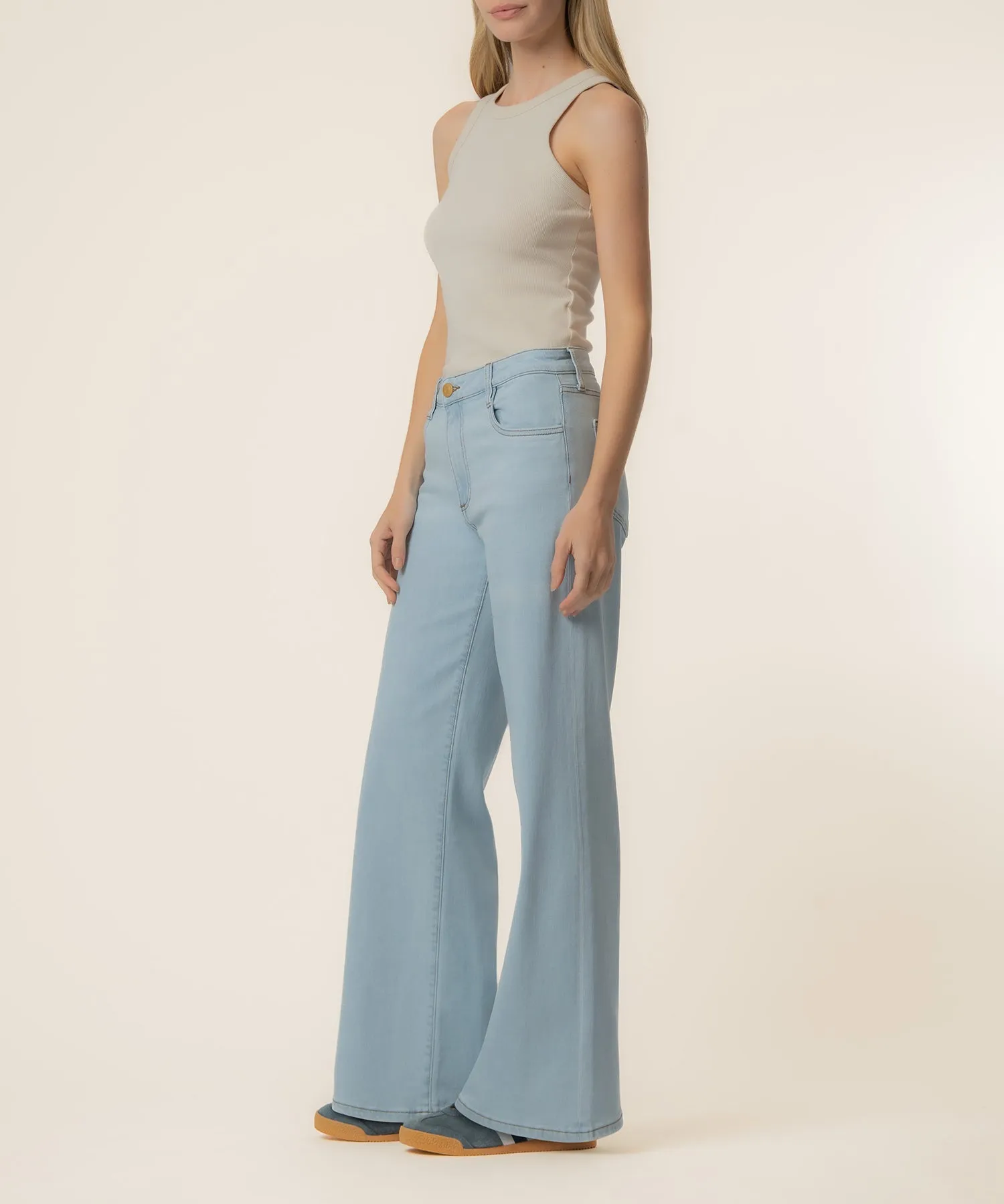 Maya High Rise Wide Leg in Unearthly Wash sold by Kut from the Kloth product image thumbnail 2