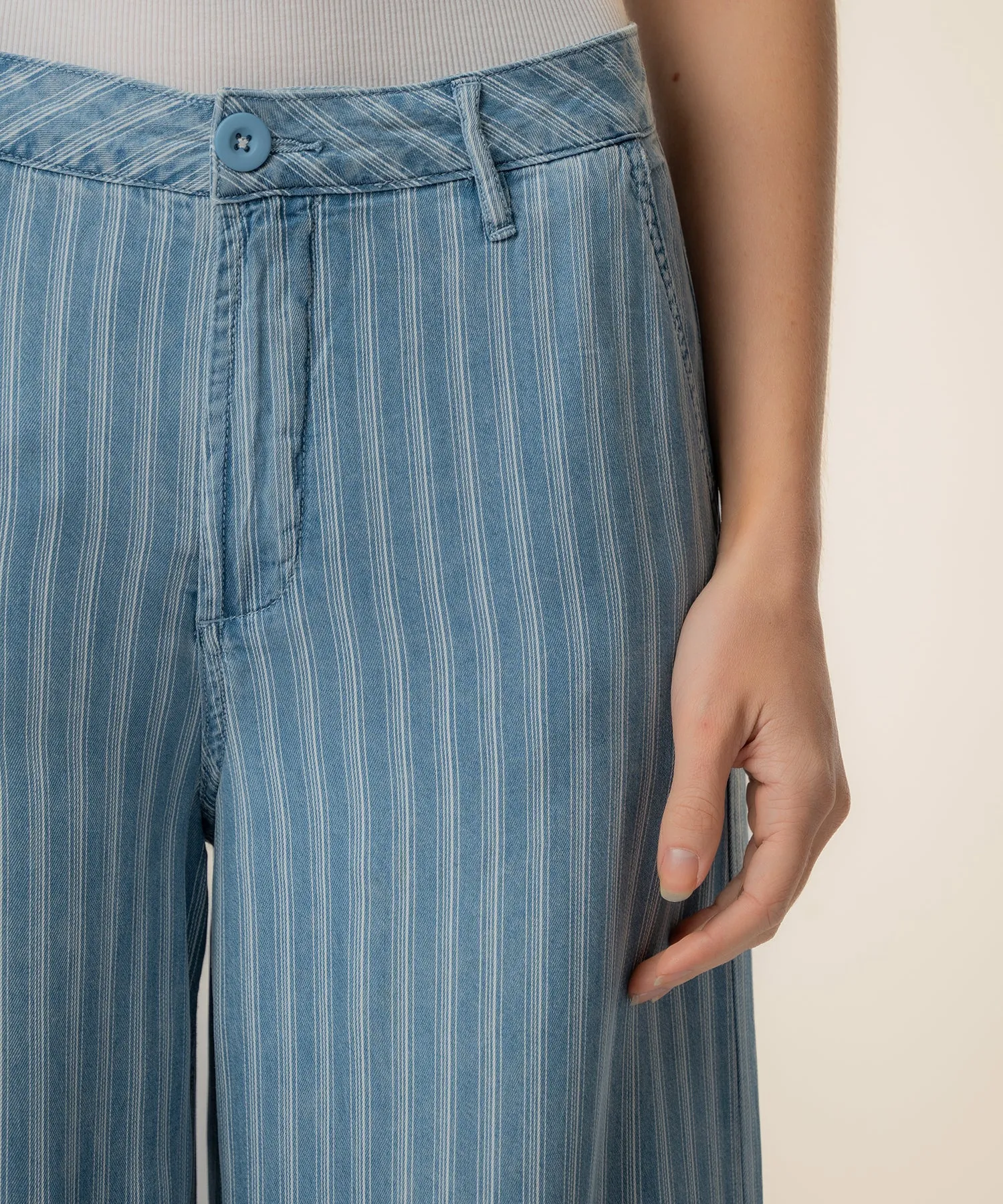 Ryan Tencel Stripe High Rise Wide Leg in Blue Ribbon sold by Kut from the Kloth product image thumbnail 4