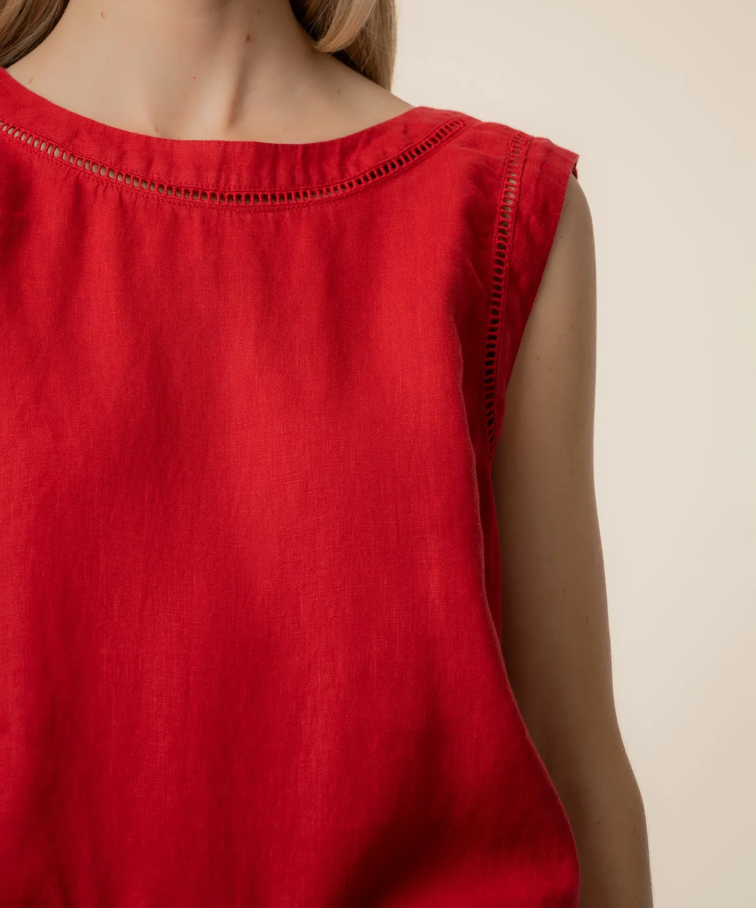 Joanne Sleeveless Crop Top in Tomato sold by Kut from the Kloth product image thumbnail 4