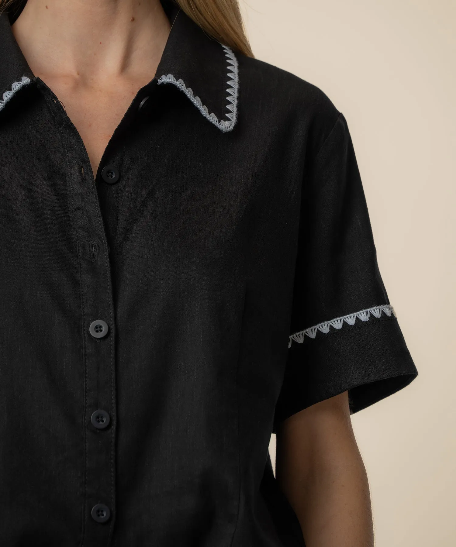 Marisol Linen Top in Black/White sold by Kut from the Kloth product image thumbnail 4