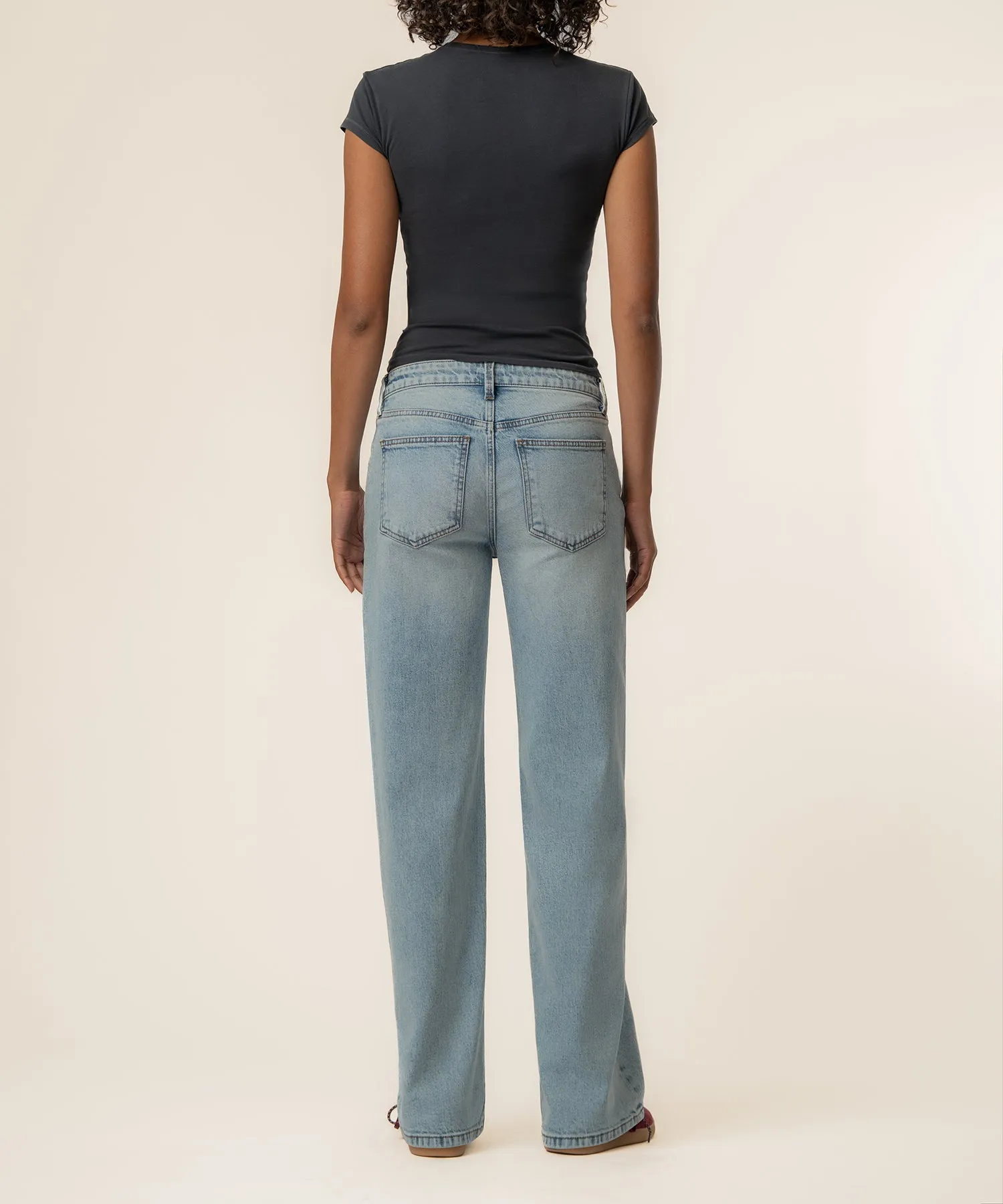 Selena Baggy Low Rise Straight Leg, Petite in Enthusiastic Wash sold by Kut from the Kloth product image thumbnail 3