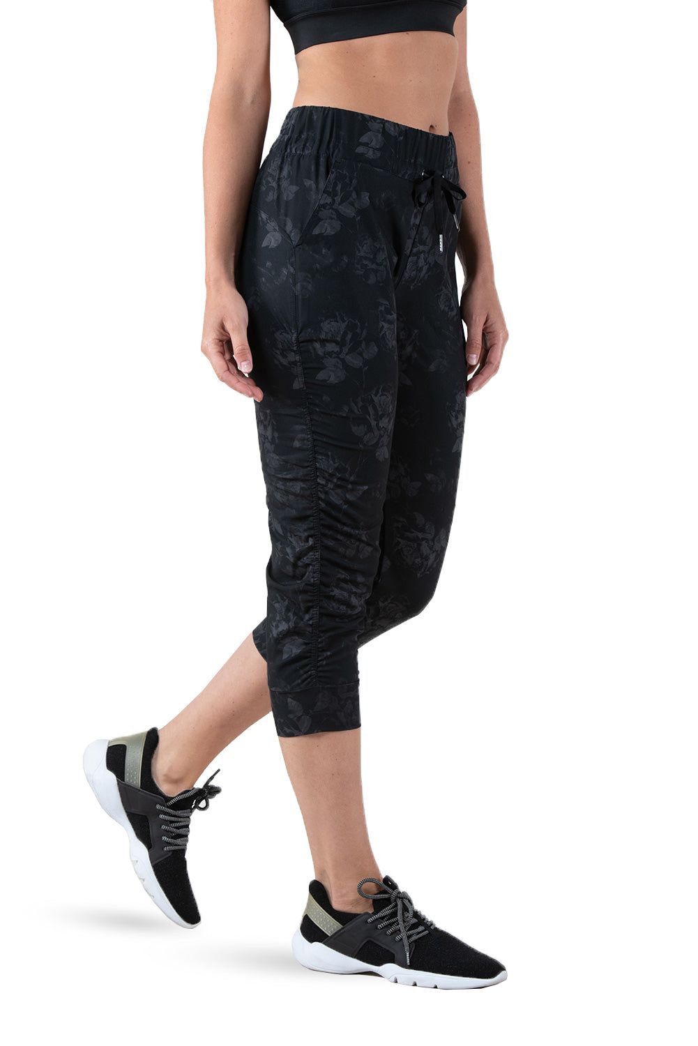 Move Freely Crop sold by Kyodan