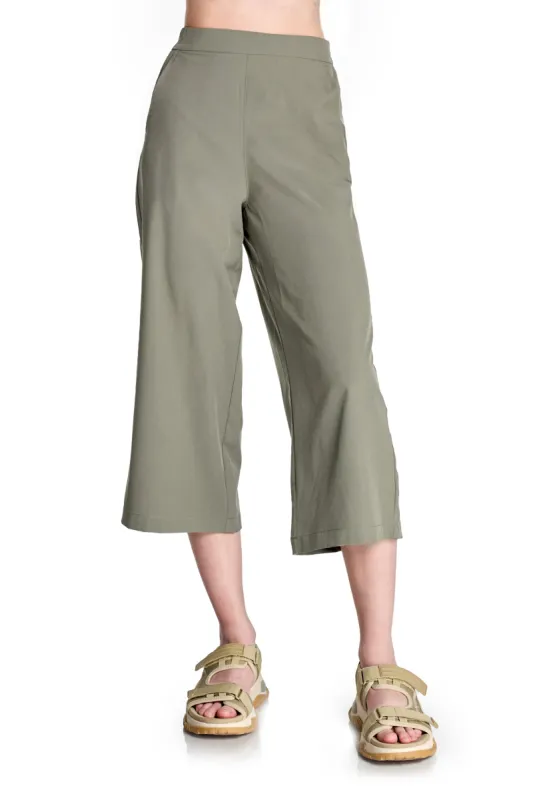 Breathe Woven Crop Pants sold by Kyodan