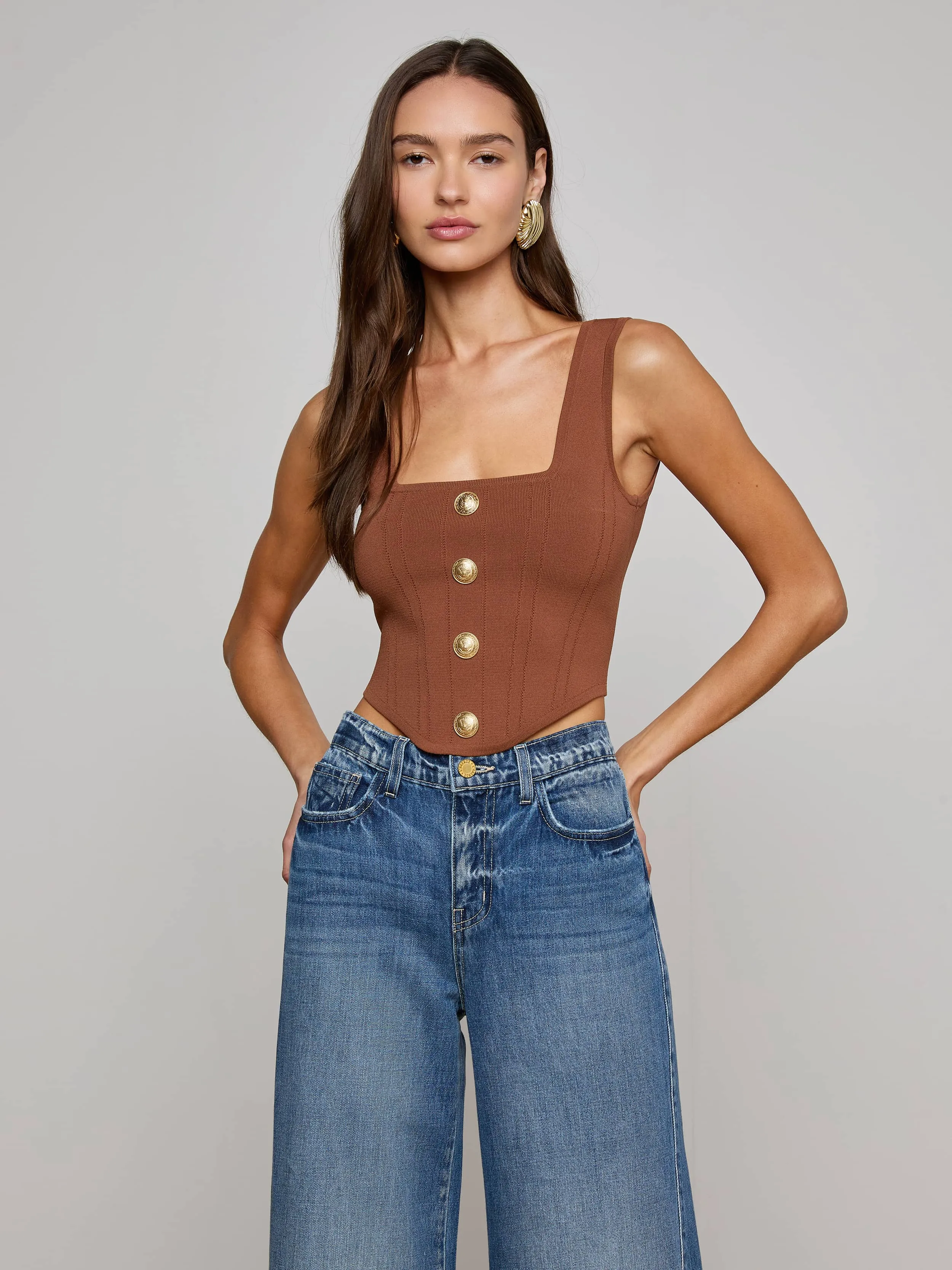 Saga Top sold by L'AGENCE