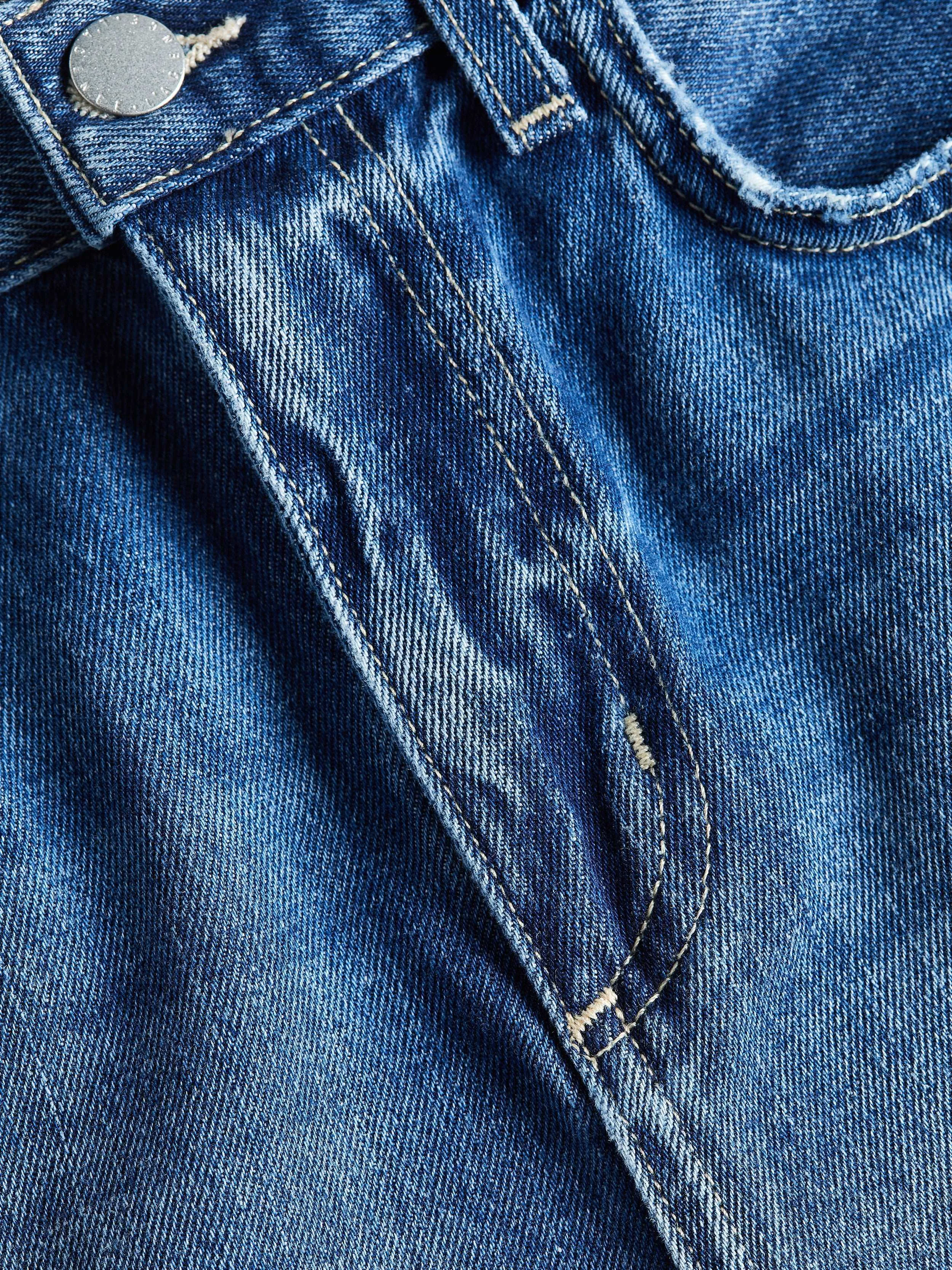 Clark Distressed Jean Short sold by L'AGENCE product image thumbnail 5