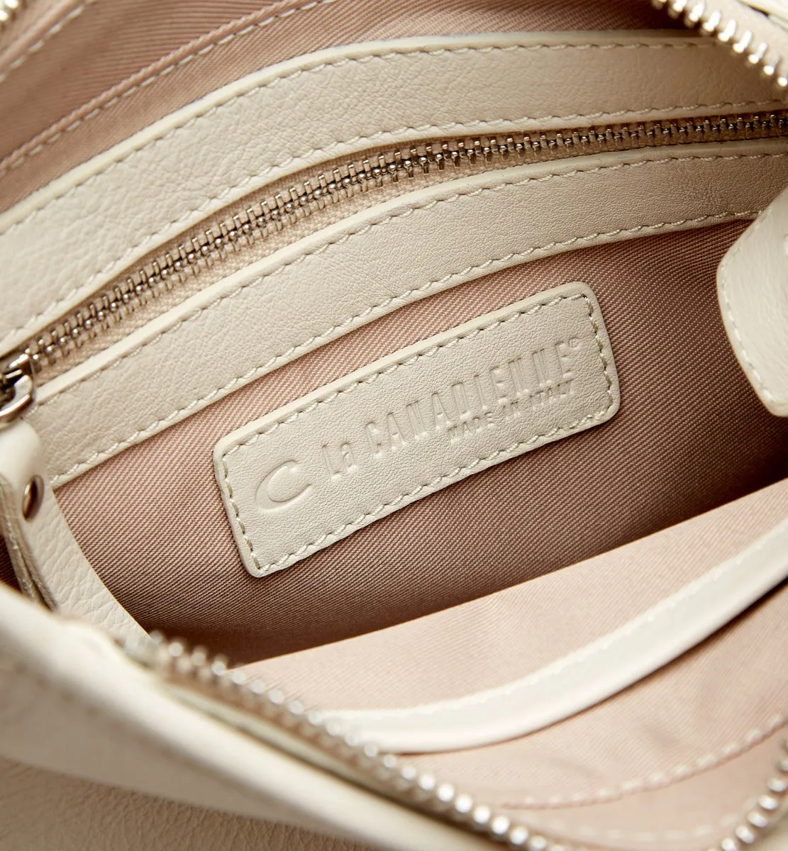 OGGY LEATHER BAG sold by La CANADIENNE product image thumbnail 4