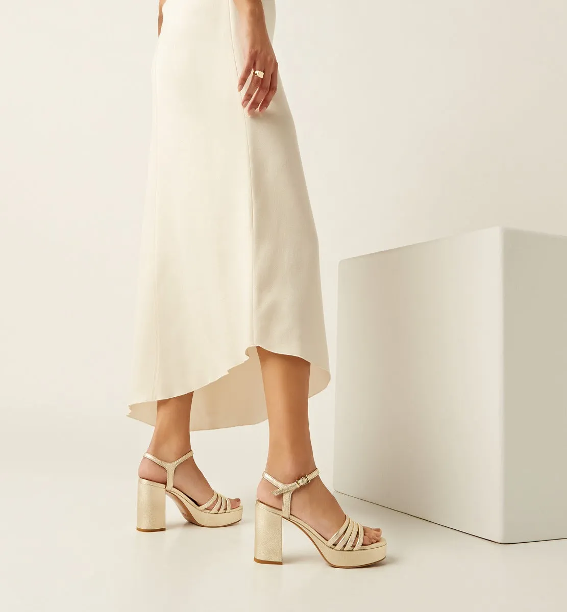 ROGUEPLAT LEATHER SANDAL sold by La CANADIENNE