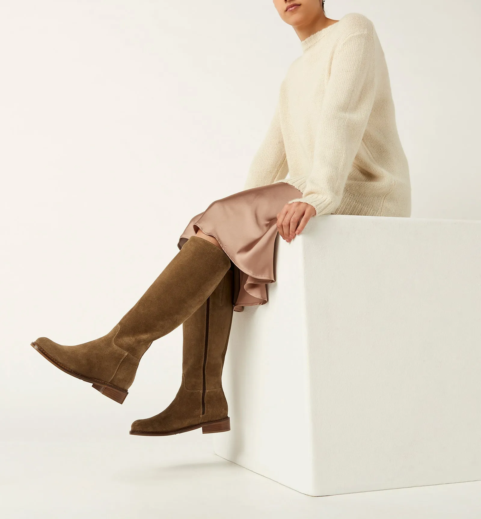 SKYLAR SUEDE BOOT sold by La CANADIENNE product image thumbnail 5