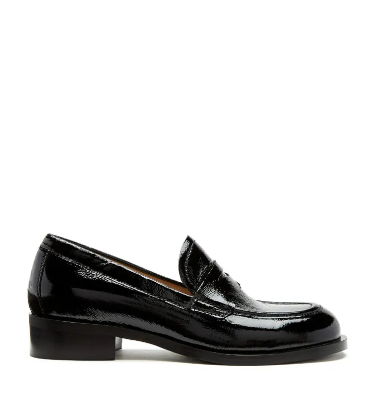 DOMINIC CRINKLE LEATHER LOAFER sold by La CANADIENNE