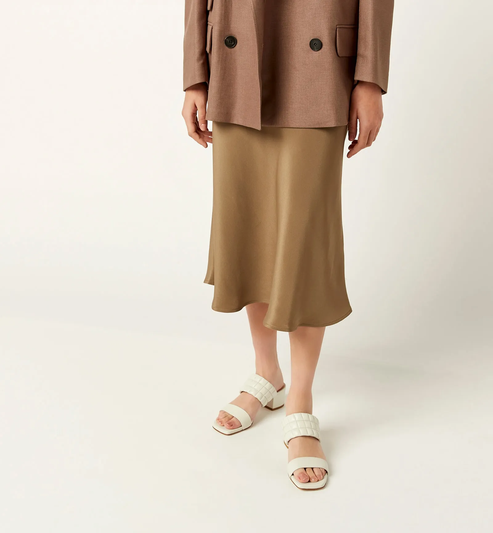 ROSSY LEATHER SANDAL sold by La CANADIENNE product image thumbnail 2