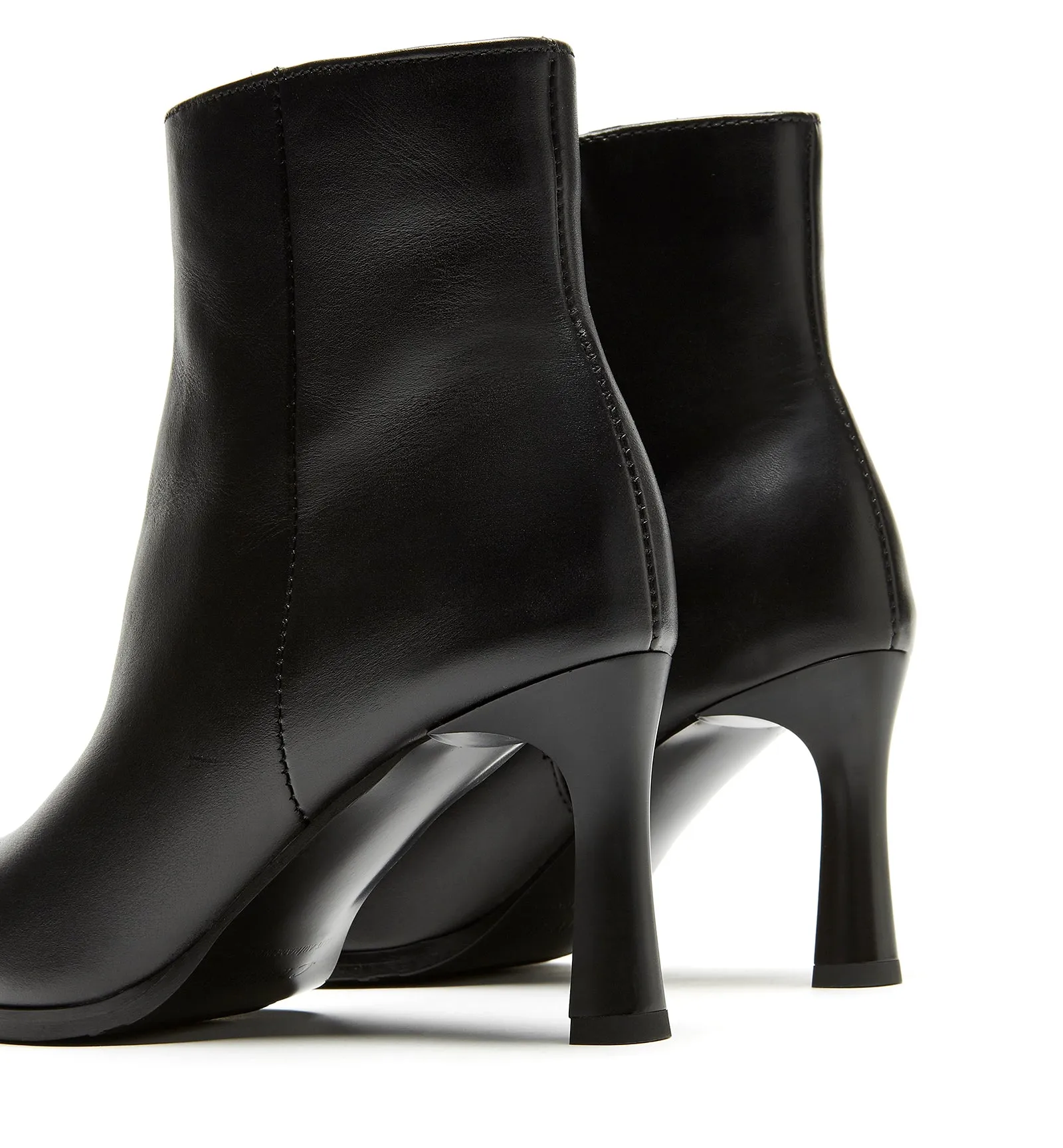 ELLENOR LEATHER BOOTIE sold by La CANADIENNE product image thumbnail 5