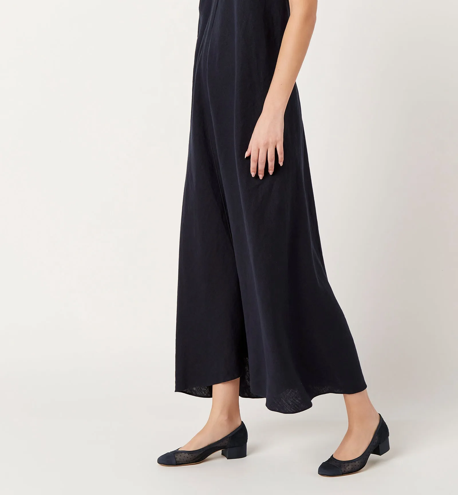 ASTRAL MESH PUMP sold by La CANADIENNE product image thumbnail 2