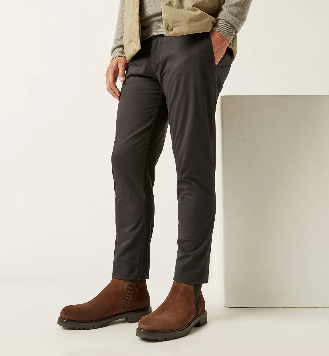 LEONARDO MEN'S SHEARLING-LINED SUEDE BOOT sold by La CANADIENNE product image thumbnail 2