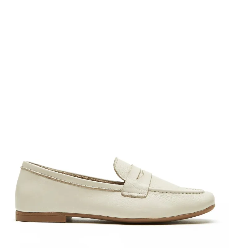 IVANA LEATHER LOAFER sold by La CANADIENNE
