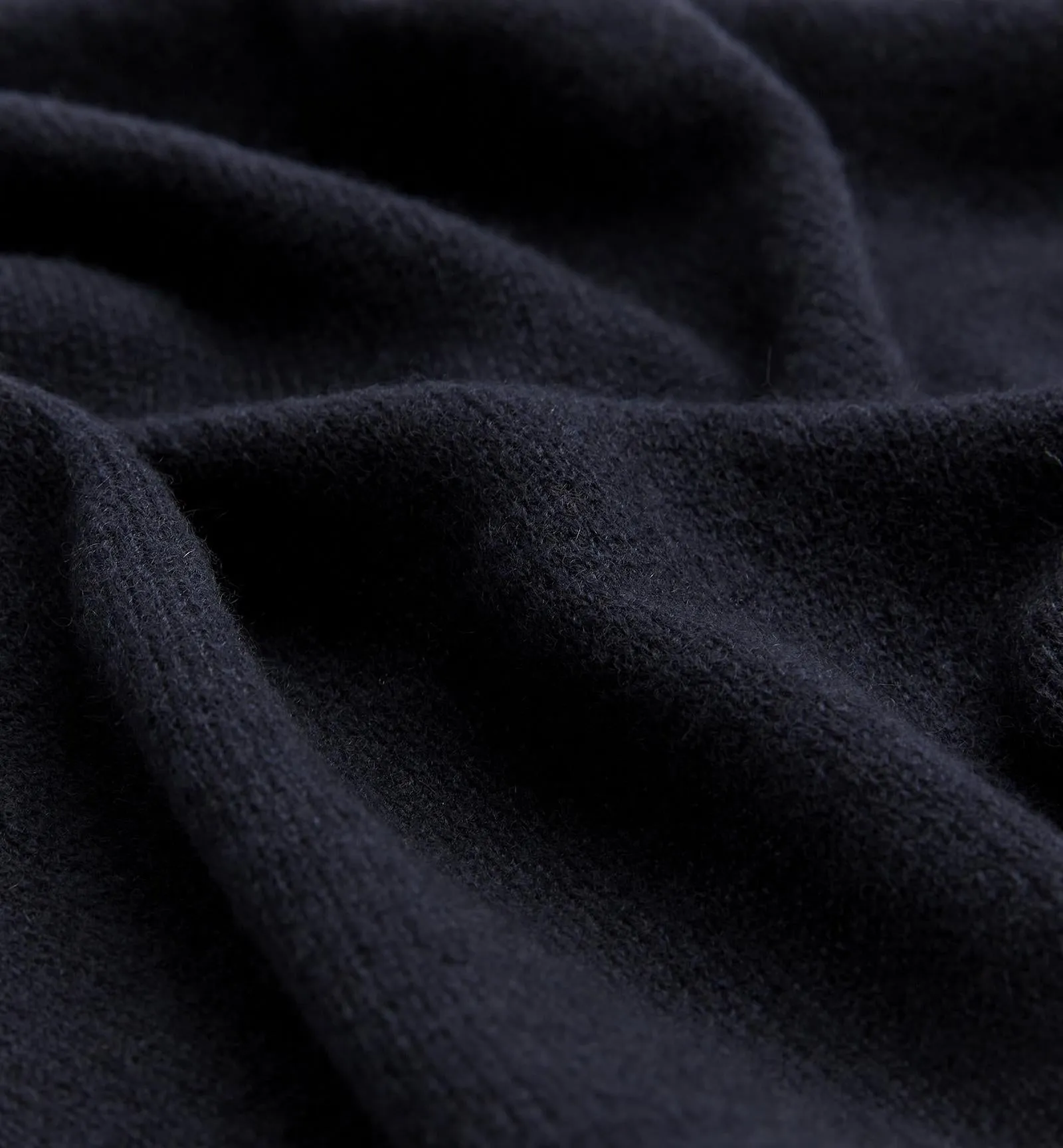 WELLINGTON CASHMERE SCARF sold by La CANADIENNE product image thumbnail 3