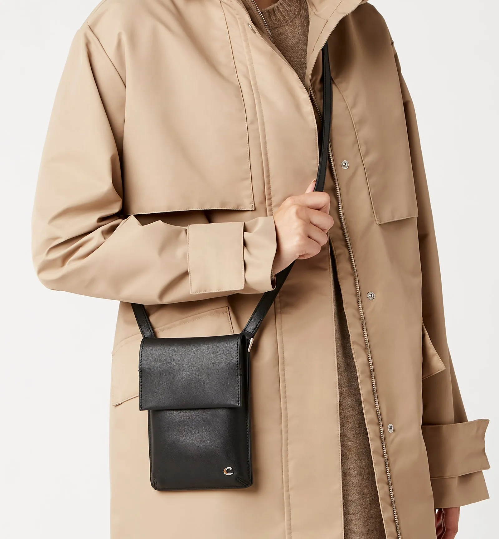 NATALIE CITY DRY™ PHONE BAG sold by La CANADIENNE product image thumbnail 4