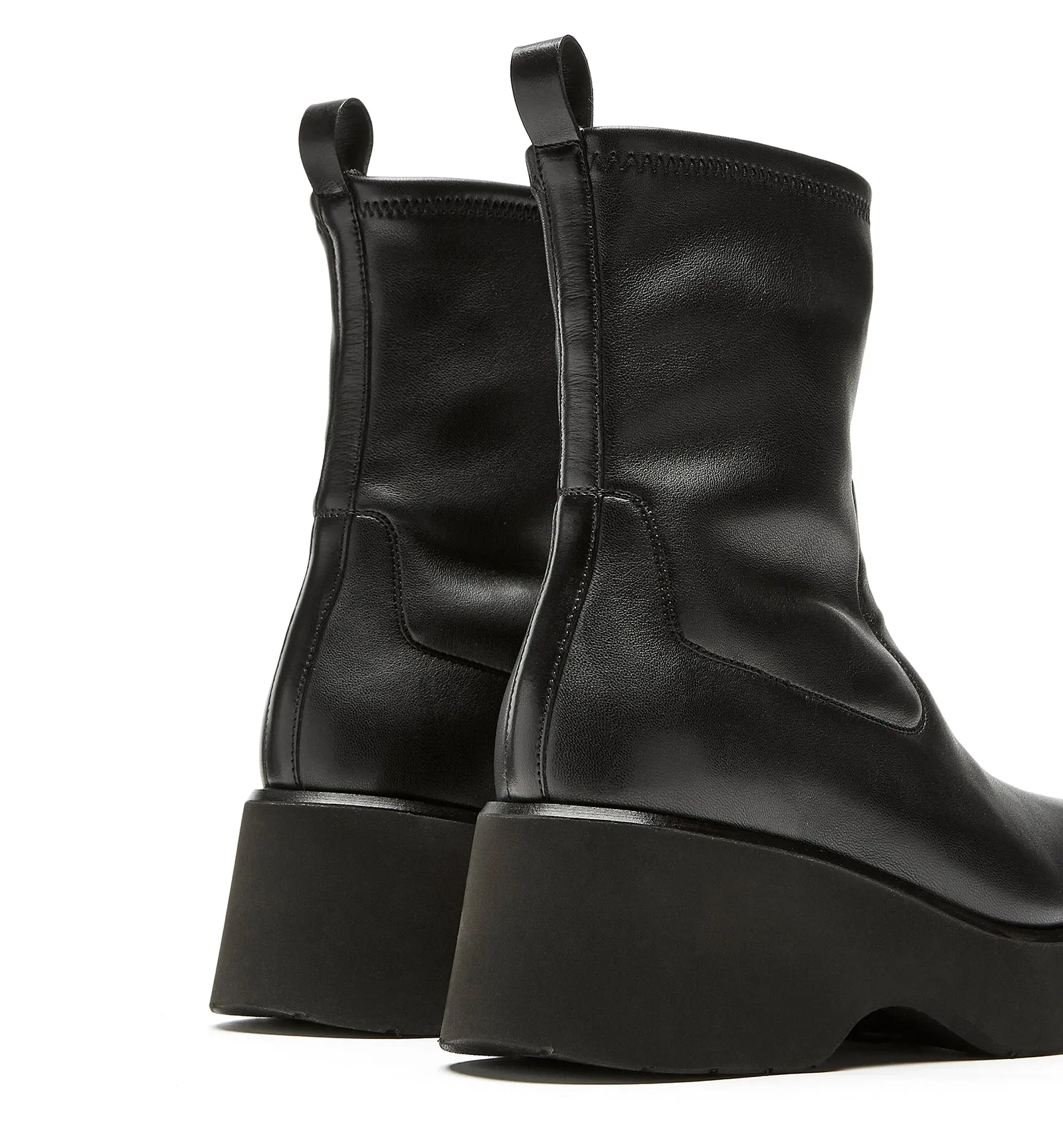 PERRIE LEATHER BOOTIE sold by La CANADIENNE product image thumbnail 4