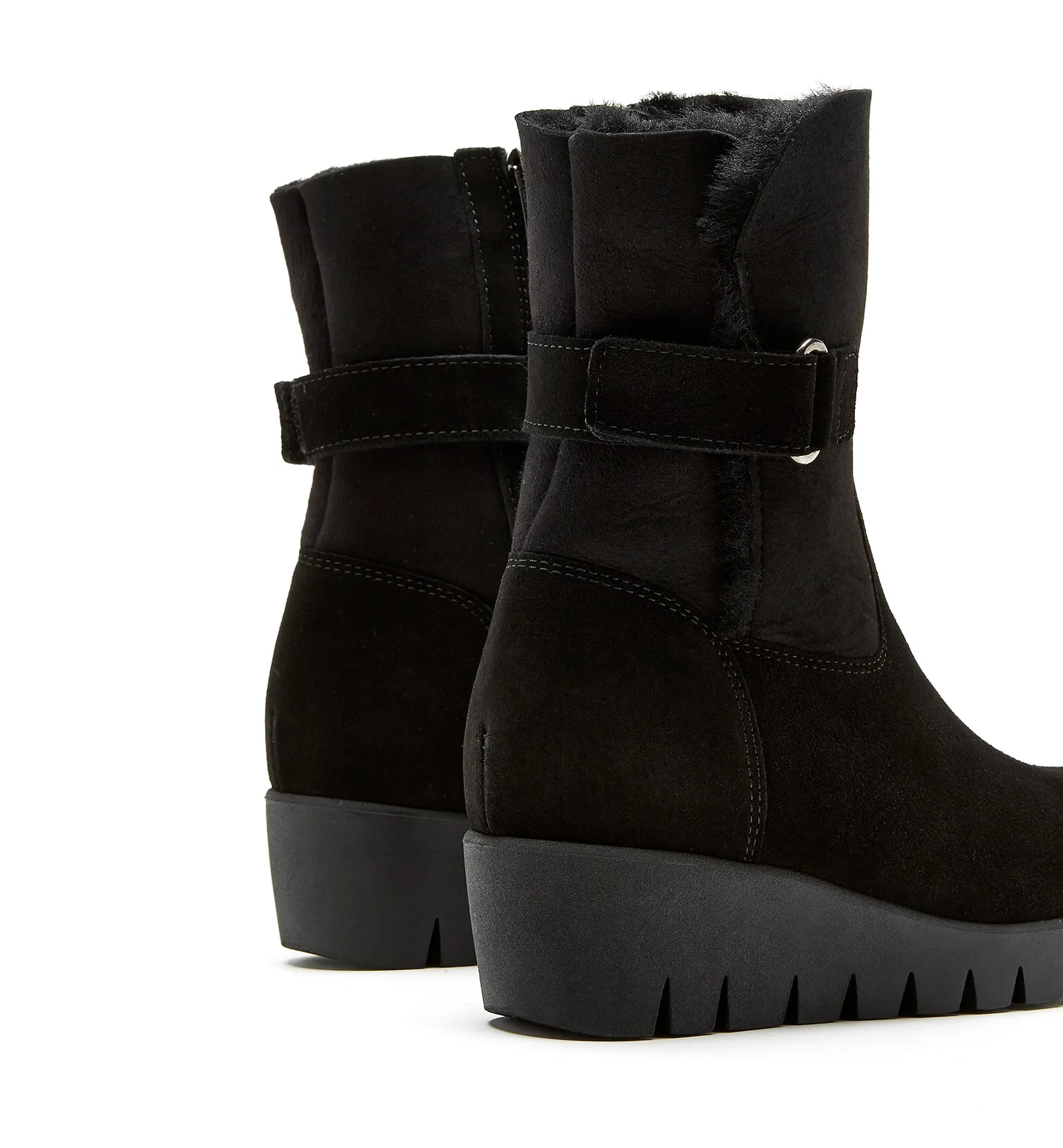 TROY SHEARLING-LINED SUEDE BOOTIE sold by La CANADIENNE product image thumbnail 4