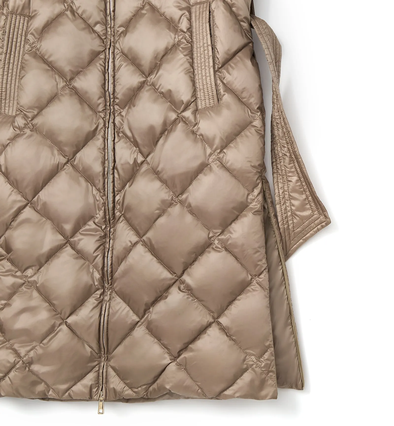 NURU LONG QUILTED DOWN VEST sold by La CANADIENNE product image thumbnail 5