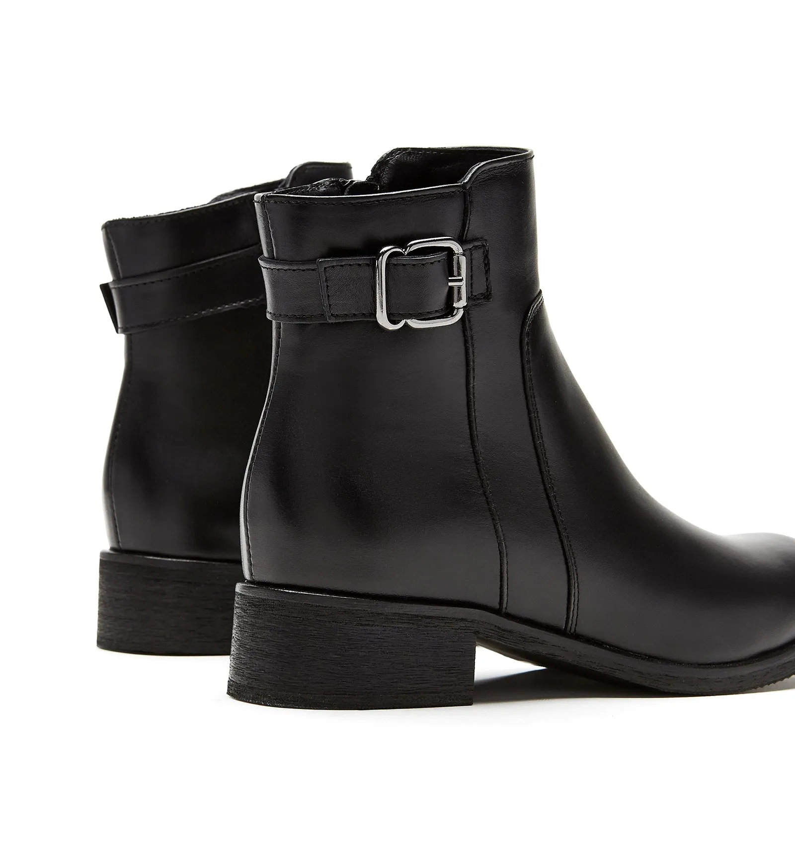 CARLEE LEATHER BOOTIE sold by La CANADIENNE product image thumbnail 4