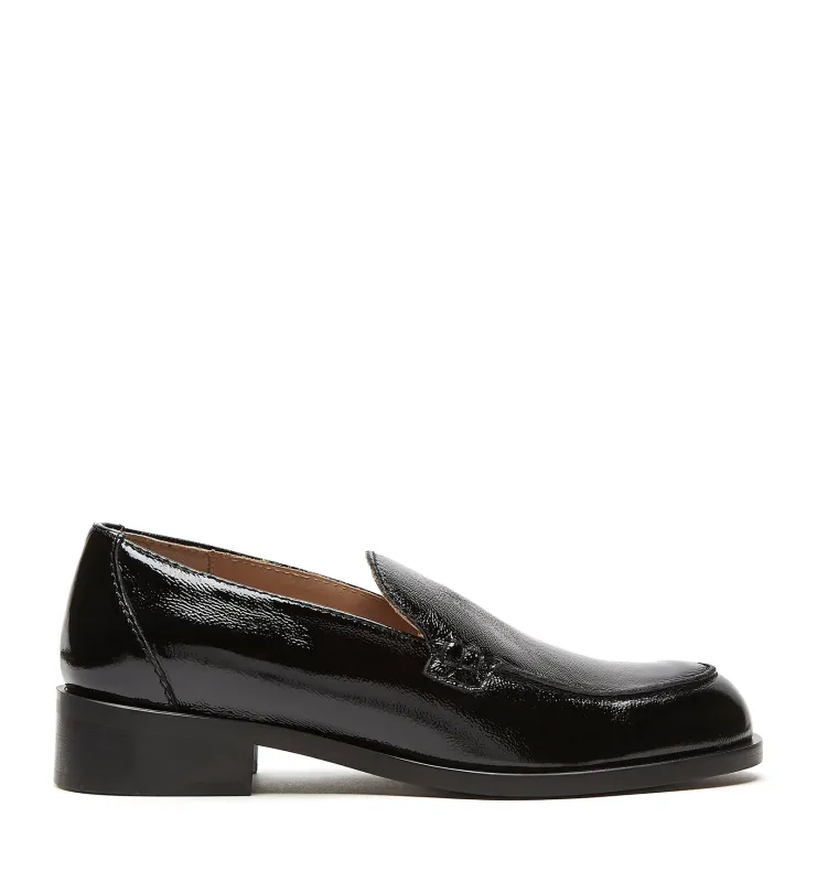 DREAM CRINKLE LEATHER LOAFER sold by La CANADIENNE