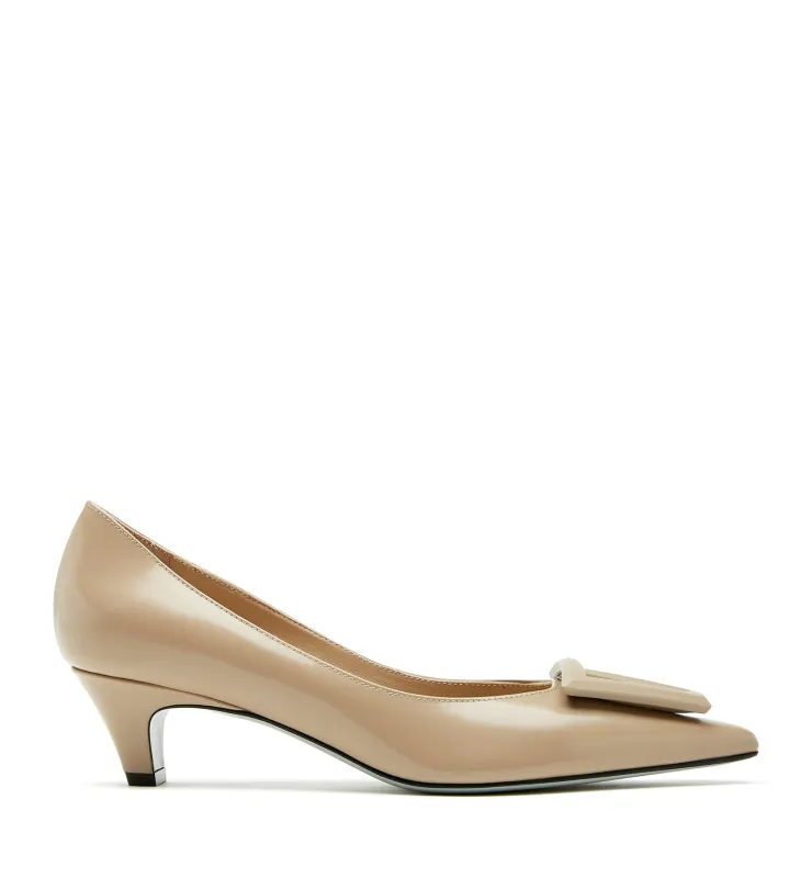 ARGO KITTEN HEEL SHINE LEATHER PUMP sold by La CANADIENNE
