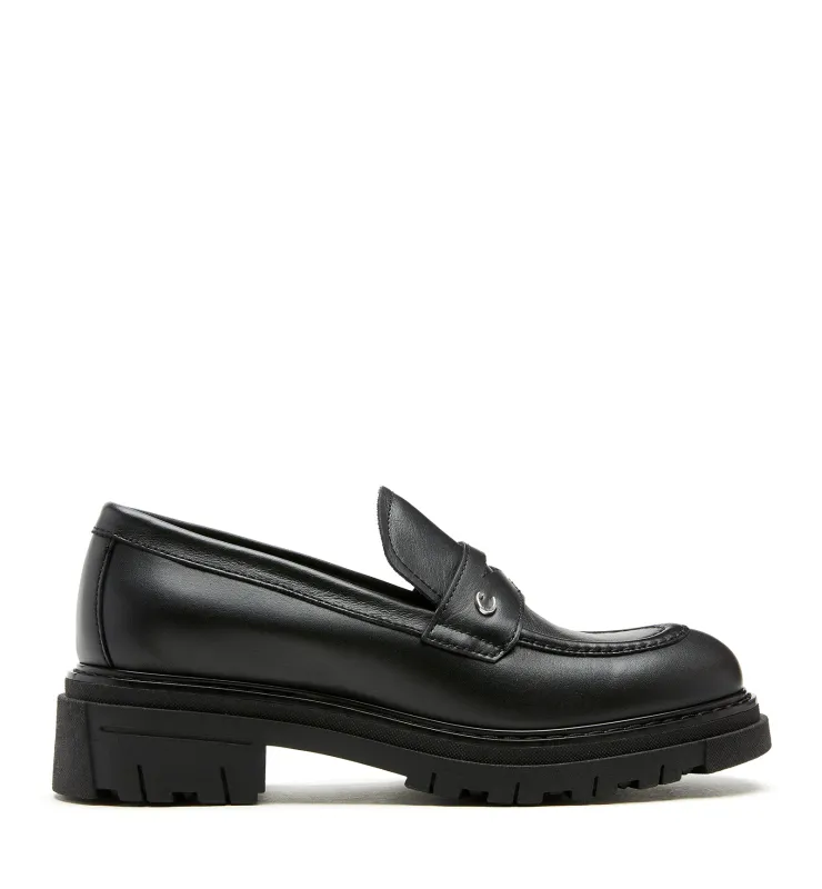 DOE LEATHER LOAFER sold by La CANADIENNE