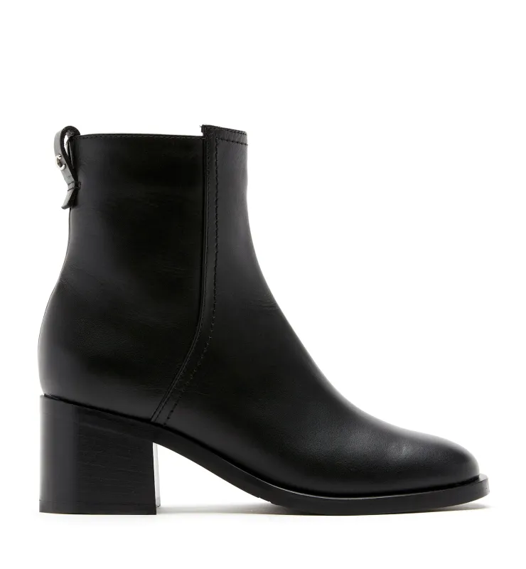 JORDAN LEATHER BOOTIE sold by La CANADIENNE