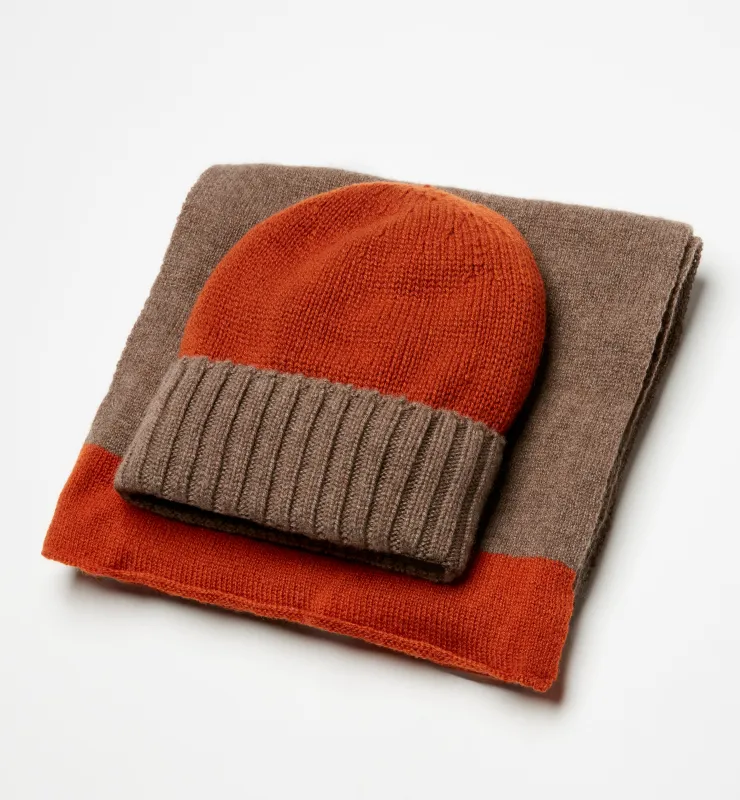 CASHMERE HAT & SCARF SET (WANETTE & WINN) made by La CANADIENNE