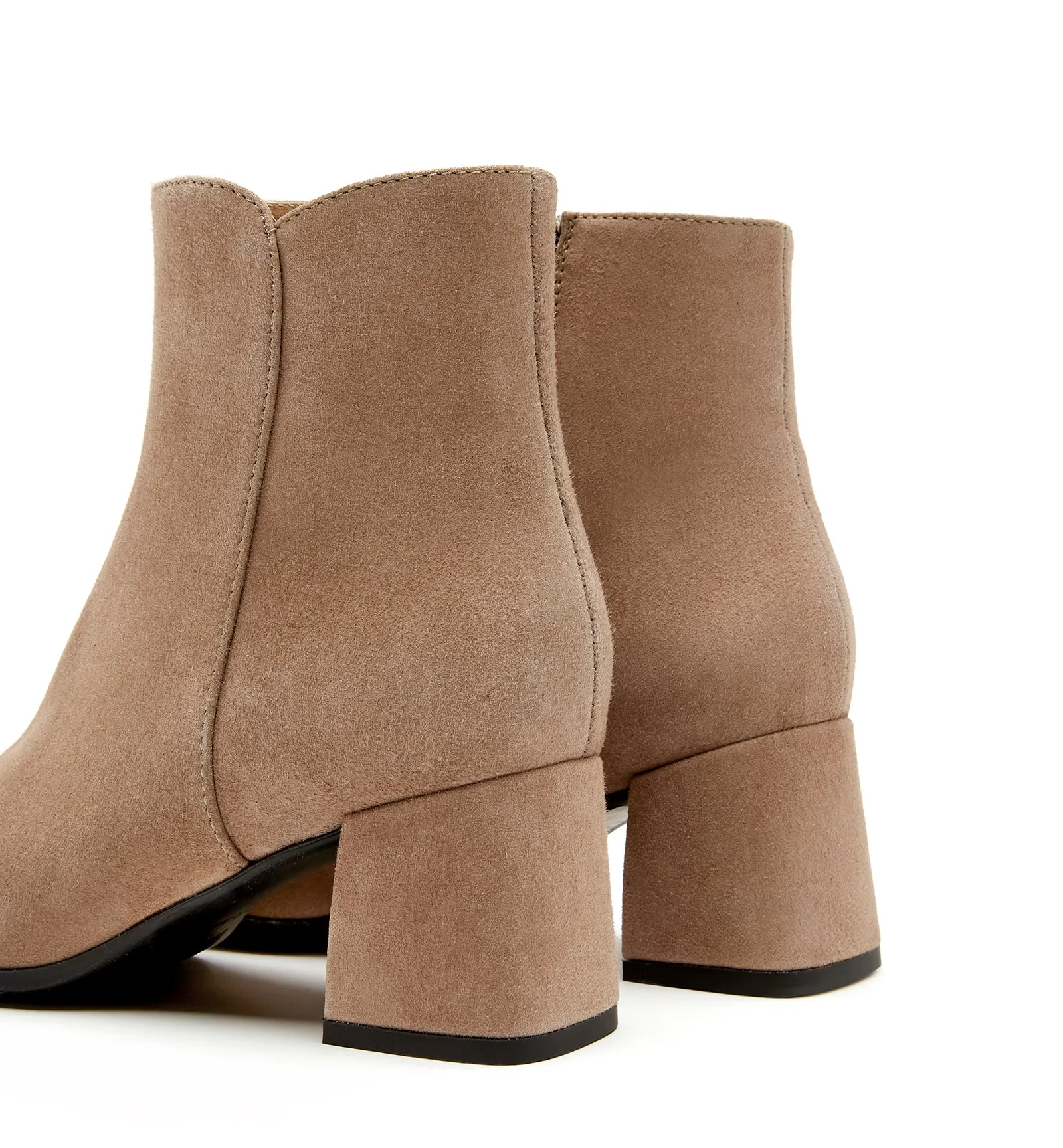 JERALD SUEDE BOOTIE sold by La CANADIENNE product image thumbnail 4
