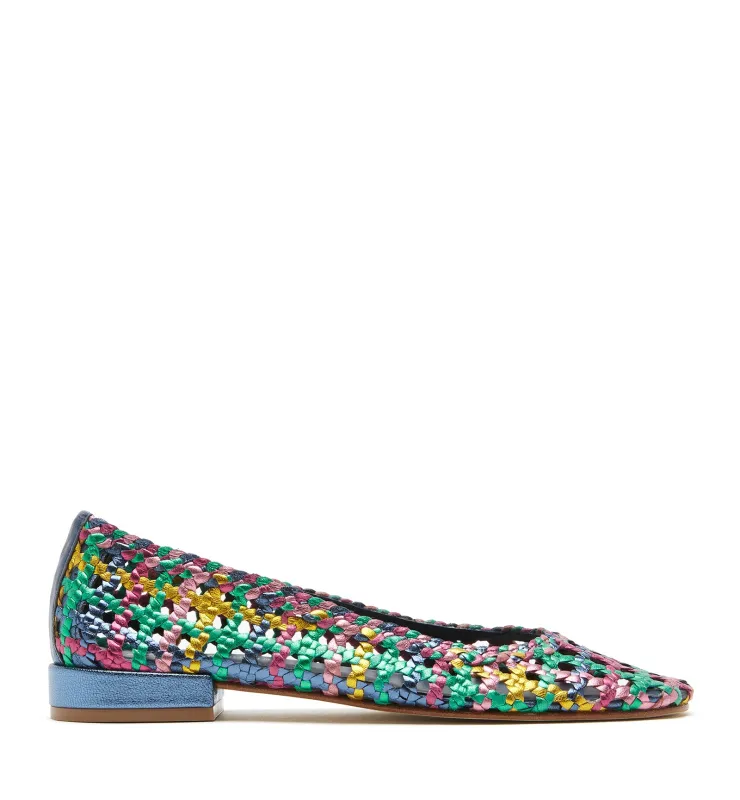 PRINCE WOVEN LEATHER FLAT made by La CANADIENNE