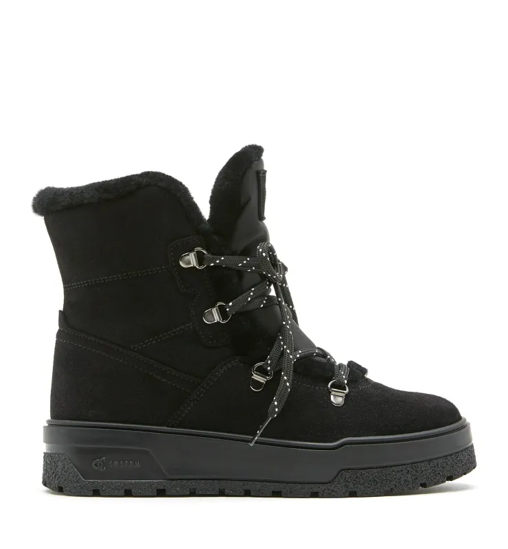 EXCELLENT SHEARLING LINED SUEDE BOOTIE made by La CANADIENNE